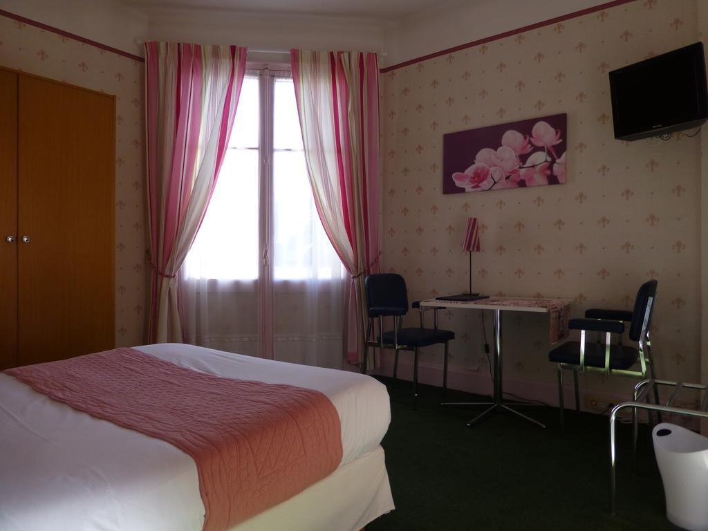 Trianon Hotel Vichy Bilik gambar